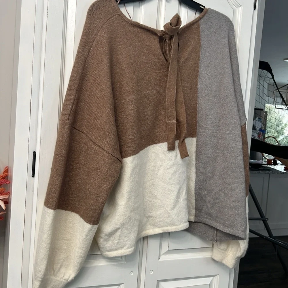 By the river color block sweater - Picture 2 of 6